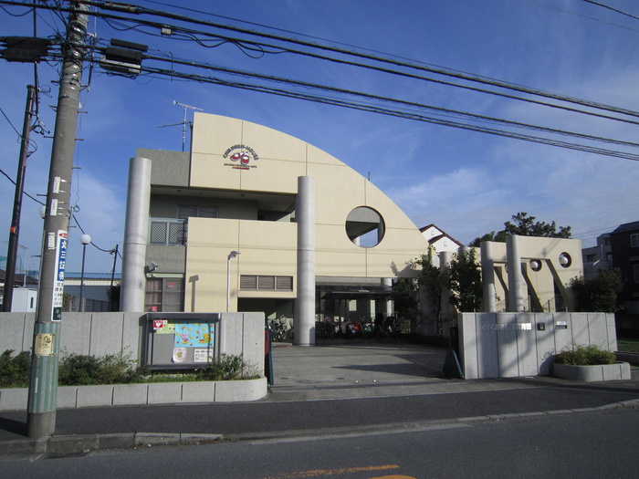 幼稚園・保育園　くっくおさんぽ保育園（幼稚園・保育園）まで330m