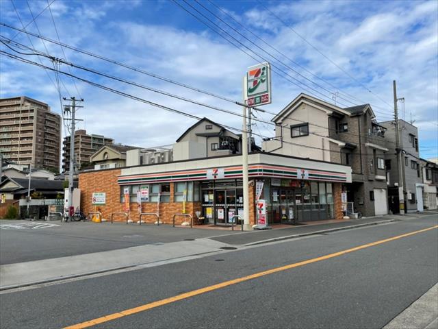 コンビニ　セブンイレブン（コンビニ）まで4240m