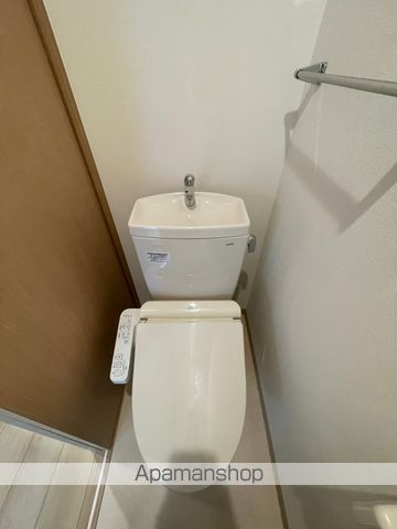 ＪＲ紀勢本線 紀和駅 徒歩9分 3階建 築5年のトイレ写真