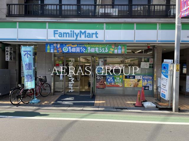 コンビニ　ファミリーマート 中延駅前店（コンビニ）まで206m