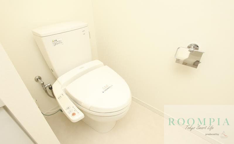 トイレ　※同タイプの別のお部屋です。