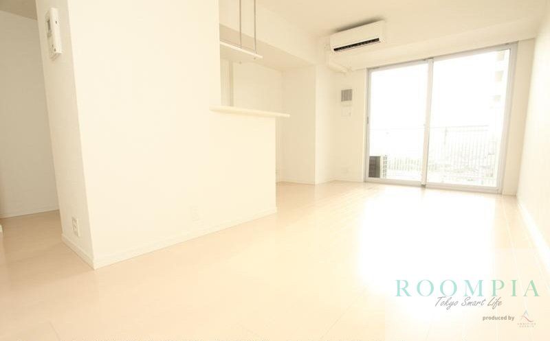 居室・リビング　※同タイプの別のお部屋です。