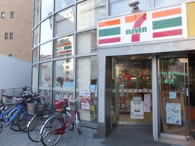 コンビニ　セブンイレブン（コンビニ）まで500m