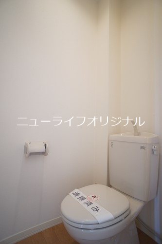 トイレ　シンプルで清潔感のあるトイレ空間☆