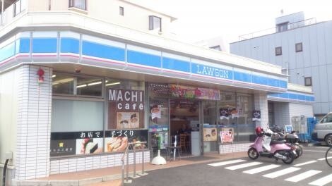 コンビニ　ローソン新高島平駅店（コンビニ）まで202m