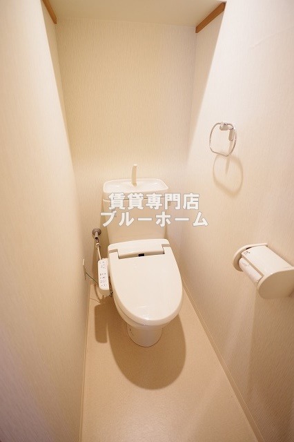 トイレ　ウォシュレット付き！