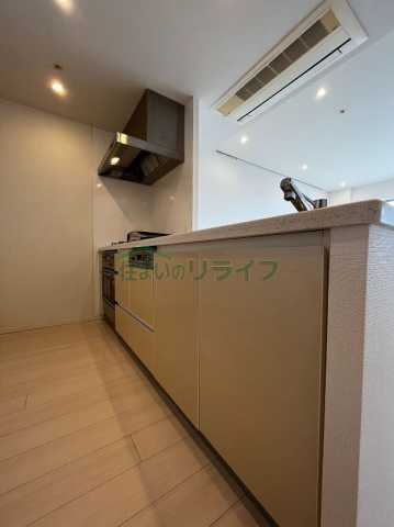 コンフォリア新宿イーストサイドタワーのキッチン写真