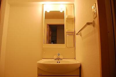 洗面設備　別部屋参考写真。