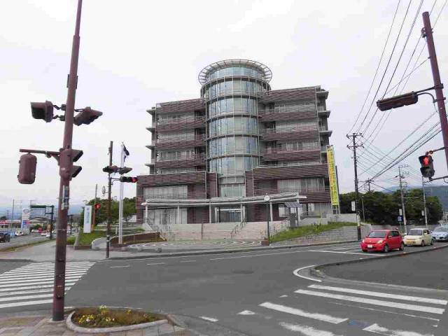 役所　函南町役場（役所）まで409m