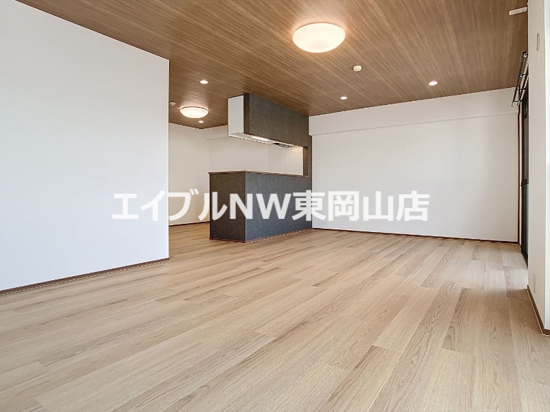 さつきマンションの居間写真