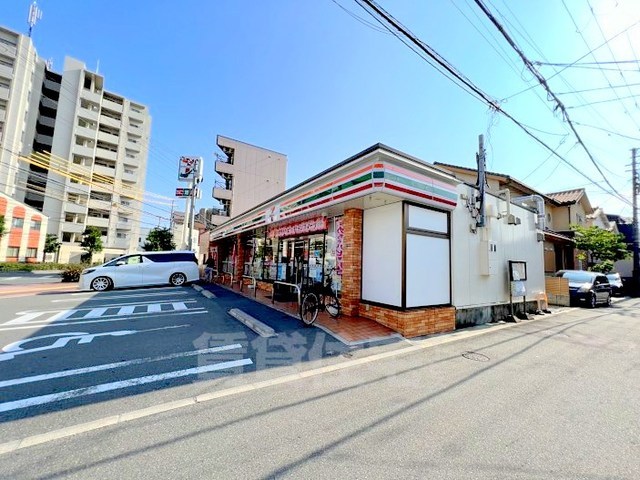 コンビニ　セブンイレブン　吹田元町店（コンビニ）まで377m