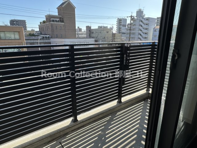 バルコニー　※同物件他部屋写真　反転・色違いの場合有　現状優先