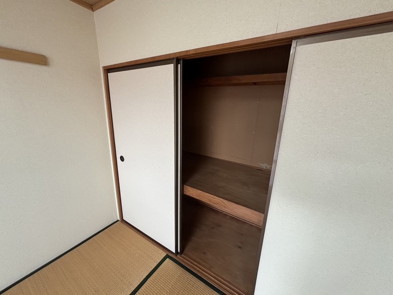 プレジール・沖 西棟の内装写真