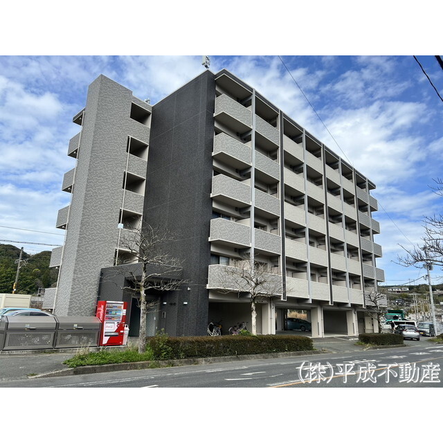 レオ リヤンドの外観写真