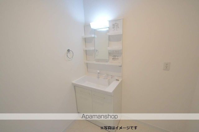 ＪＲ山陽本線 八本松駅 徒歩18分 2階建 築4年の内装写真