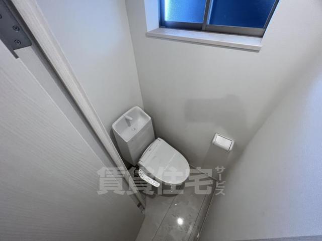 地下鉄長堀鶴見緑地線 大正駅 徒歩9分 4階建 築59年のトイレ写真