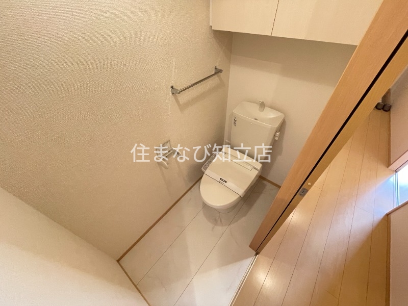 愛知環状鉄道 新上挙母駅 徒歩18分 2階建 築11年のトイレ写真