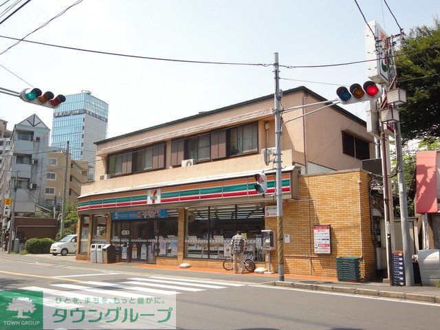 コンビニ　セブンイレブン（コンビニ）まで370m