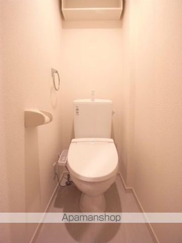 都営新宿線 西大島駅 徒歩16分 3階建 築13年のトイレ写真