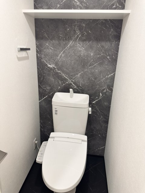 トイレ　※別号室の参考写真、現況優先※