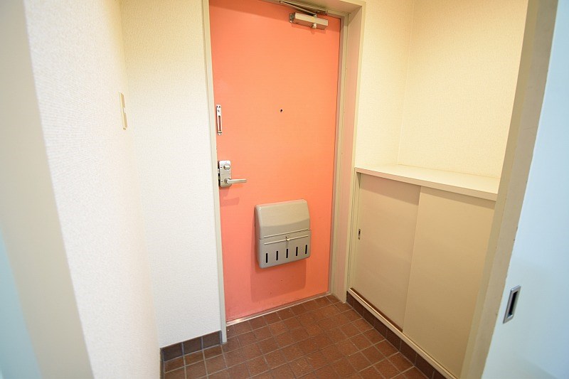 コーポ清水2号館の玄関写真
