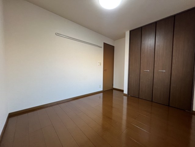 居室・リビング　（別部屋参考）