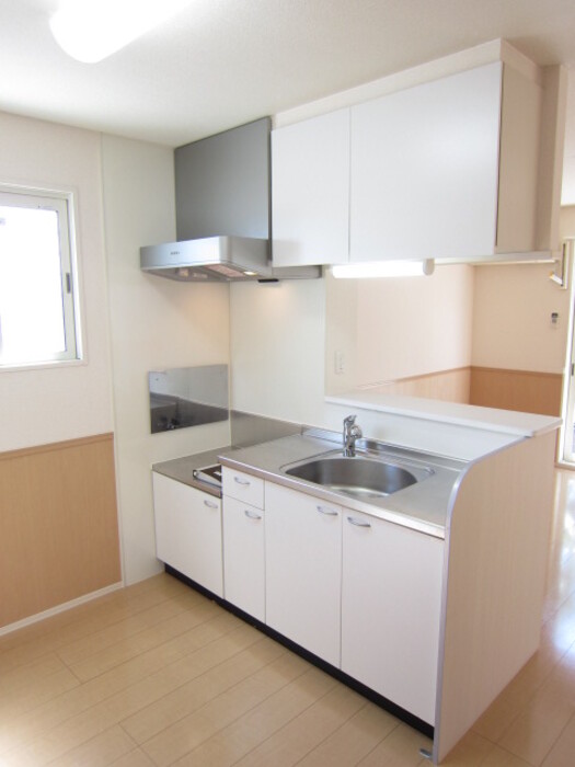 キッチン　別部屋反転間取りのお写真となります。