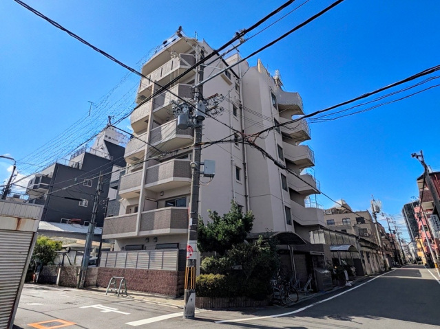 建物外観　遮音性の高い鉄筋造