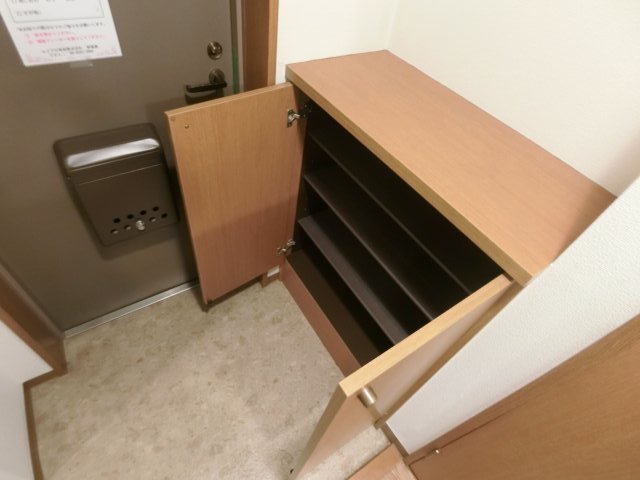 その他設備　シューズボックス