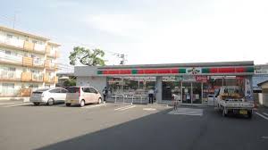 コンビニ　サンクス春日桜ヶ丘八丁目店（コンビニ）まで285m