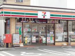 コンビニ　セブンイレブン博多相生町２丁目店（コンビニ）まで812m