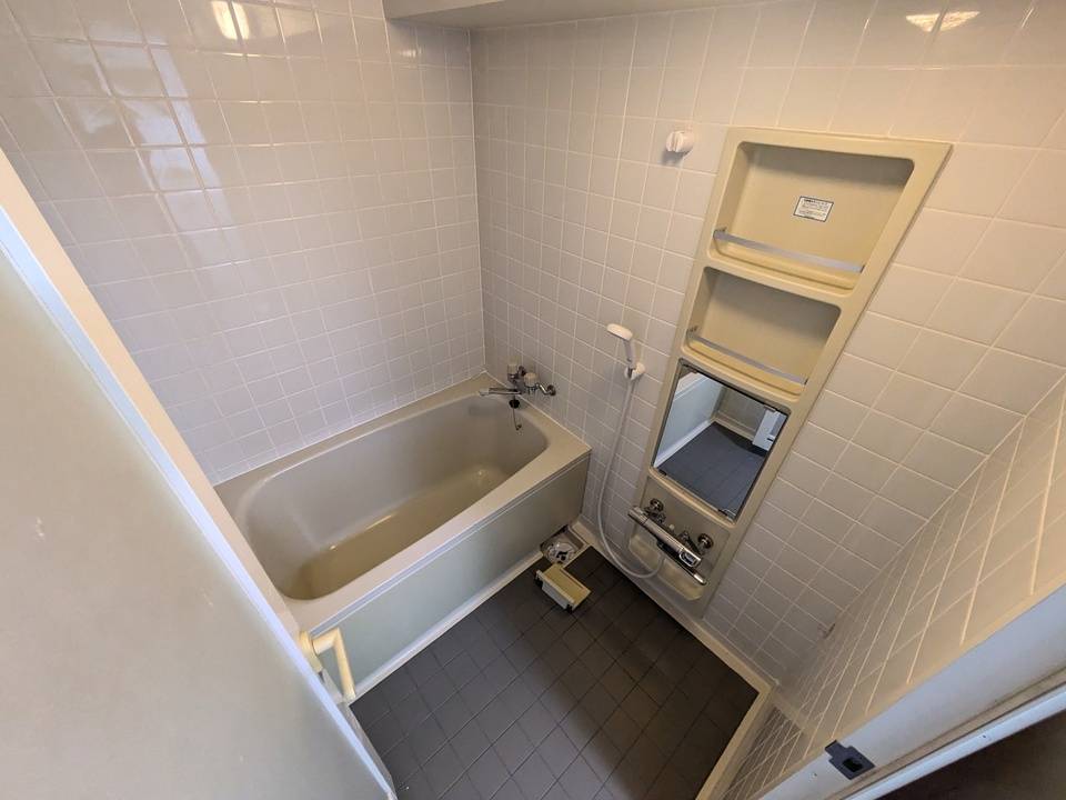 バス・シャワールーム　浴室