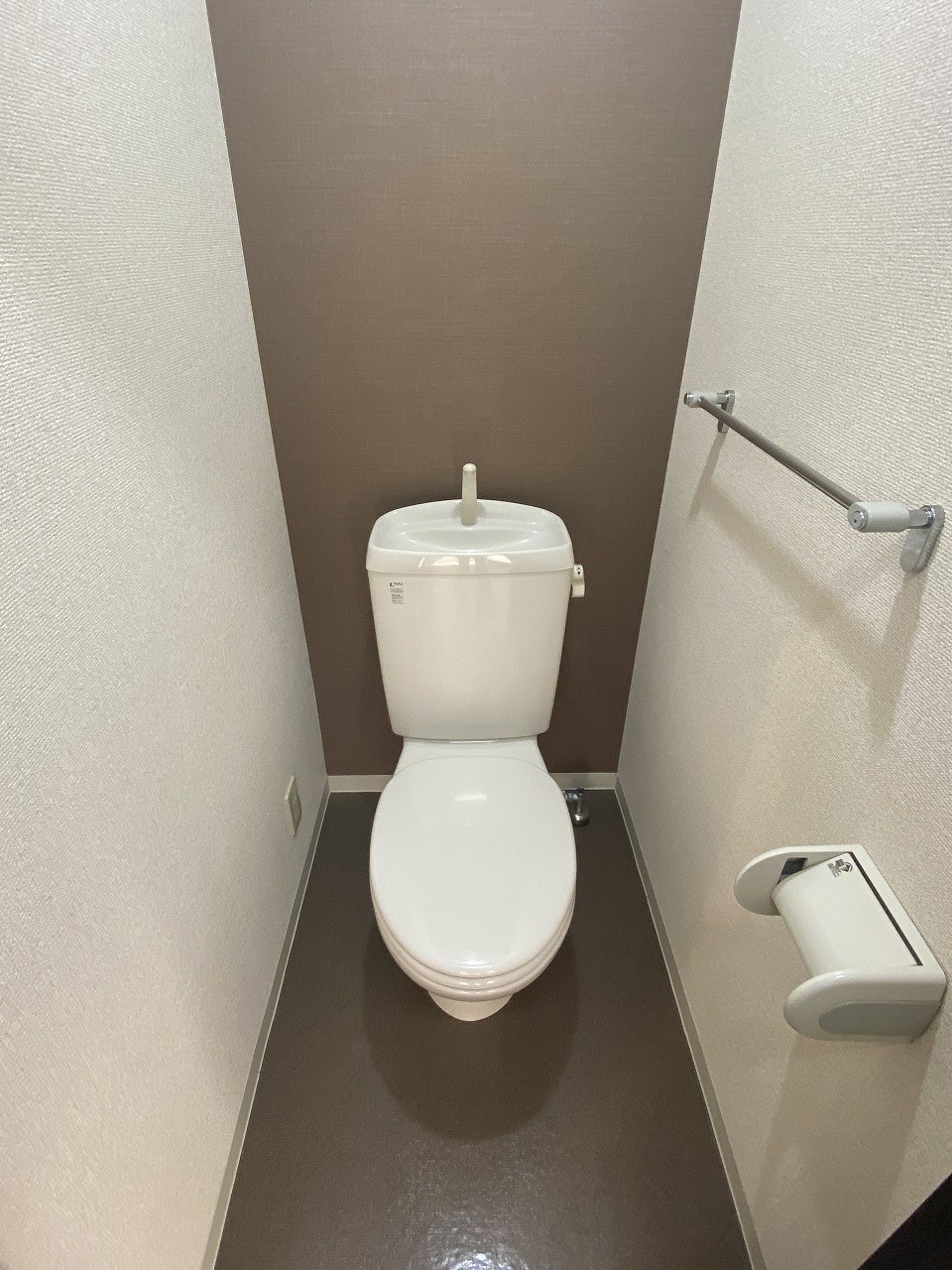 トイレ　※退去前のため、以前の写真を使用しています。