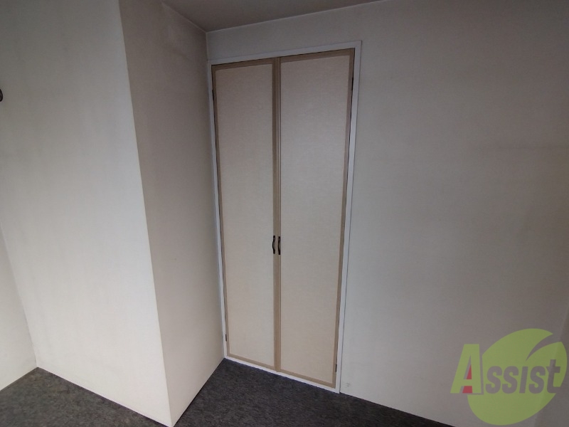 収納　寝室の収納です。部屋がすっきり片付きます。