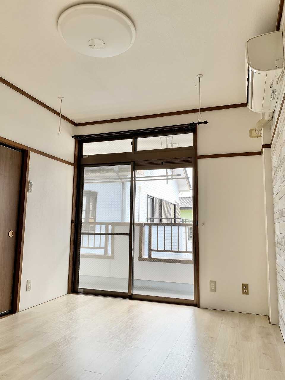 その他　室内物干し付き