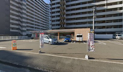 コンビニ　セブンイレブン 筑紫野俗明院店（コンビニ）まで881m