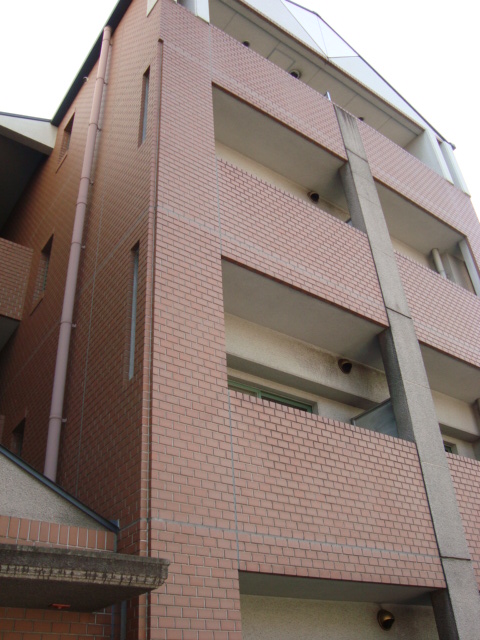 京都市下京区土橋町のマンションの建物外観