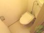 トイレ　トイレは温水洗浄付きの便座となっております