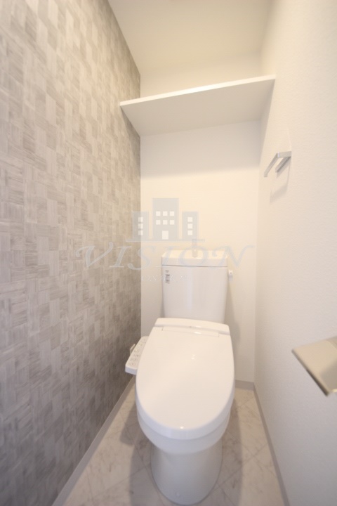 地下鉄御堂筋線 新大阪駅 徒歩9分 14階建 築5年のトイレ写真