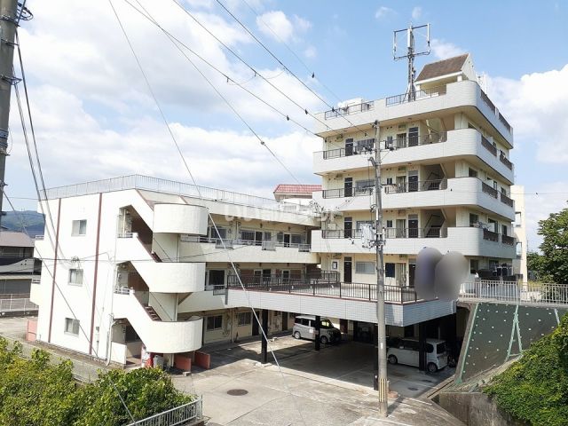 紀の川市打田のマンションの建物外観