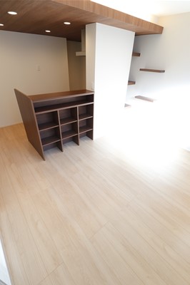 居室・リビング　※同物件、別部屋になります。