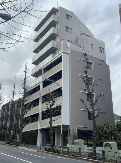 【文京区関口のマンションの建物外観】