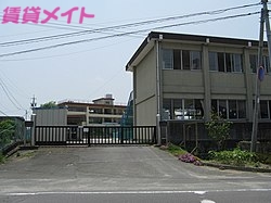 【四日市市阿倉川町のアパートの高校・高専】