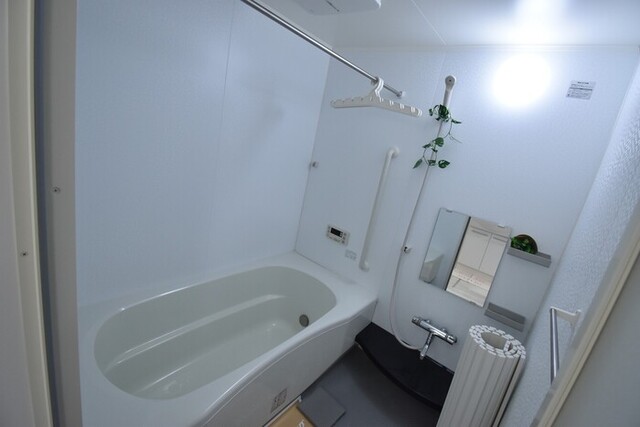 バス・シャワールーム　浴室