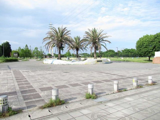 公園　高浜総合公園（公園）まで416m