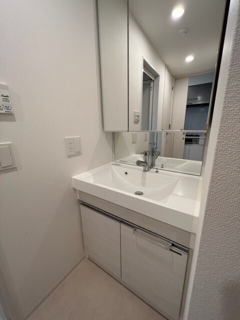 洗面設備　※別部屋同タイプのお部屋です