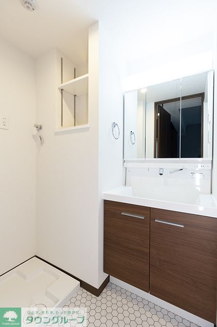 洗面設備　※写真は同タイプ住戸です。