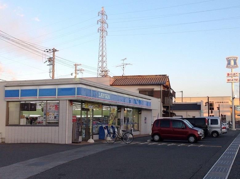 その他　コンビニ　約600m　 徒歩８分