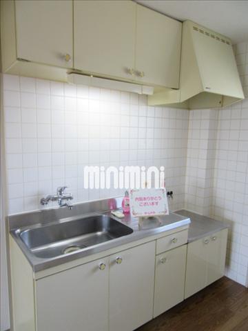 キッチン　２口コンロも置ける広さのキッチン