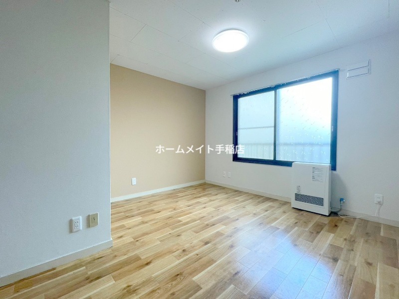 居室・リビング　明るく広々リビングスペース♪